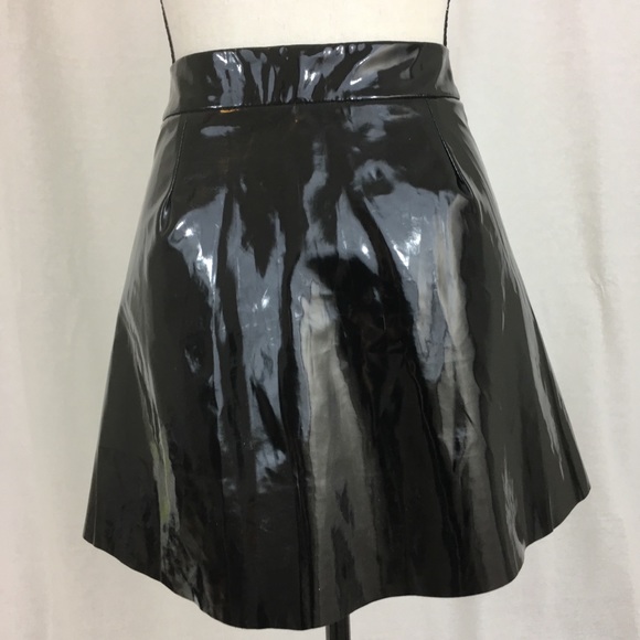 Black Vinyl Skirt Set - Picture 5 of 6